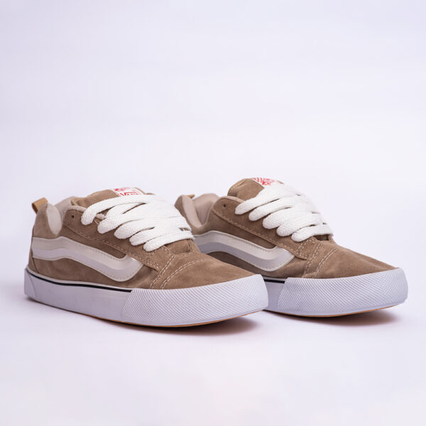KNU BEIGE 1 (1) V. KNU