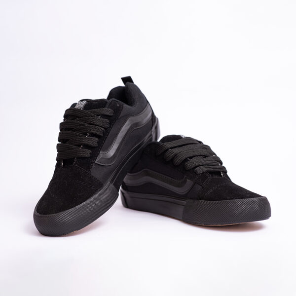 KNU TOTAL BLACK 2 V. KNU