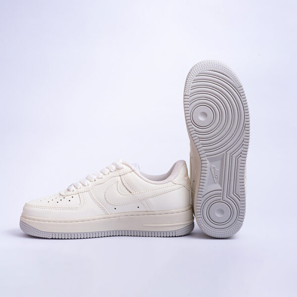 NIKE AIR AF1 4 (1) N. AIR FORCE 1