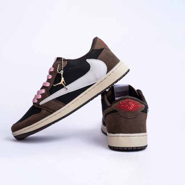 NIKE JORDAN3 (1) N. JORDAN