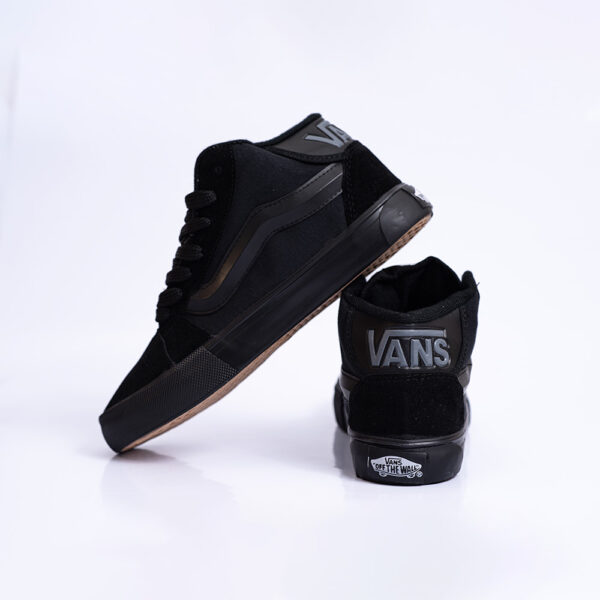 BOTA KNU NAC4 V. BOTA KNU