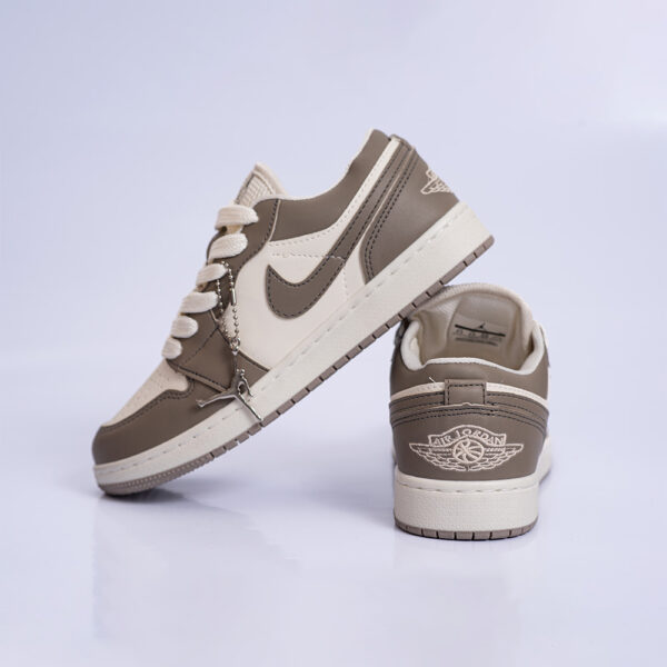 nike jordan4 N. LOW MID OLIVA